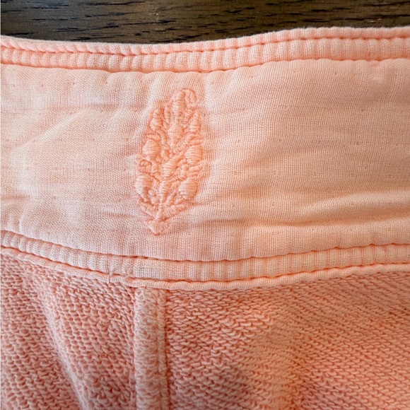 Free People Movement Peach Terry Cloth Cargo Shorts nwot size medium - Picture 4 of 4